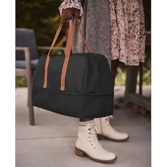 NWT - DSW Weekender - Picture 8 of 16